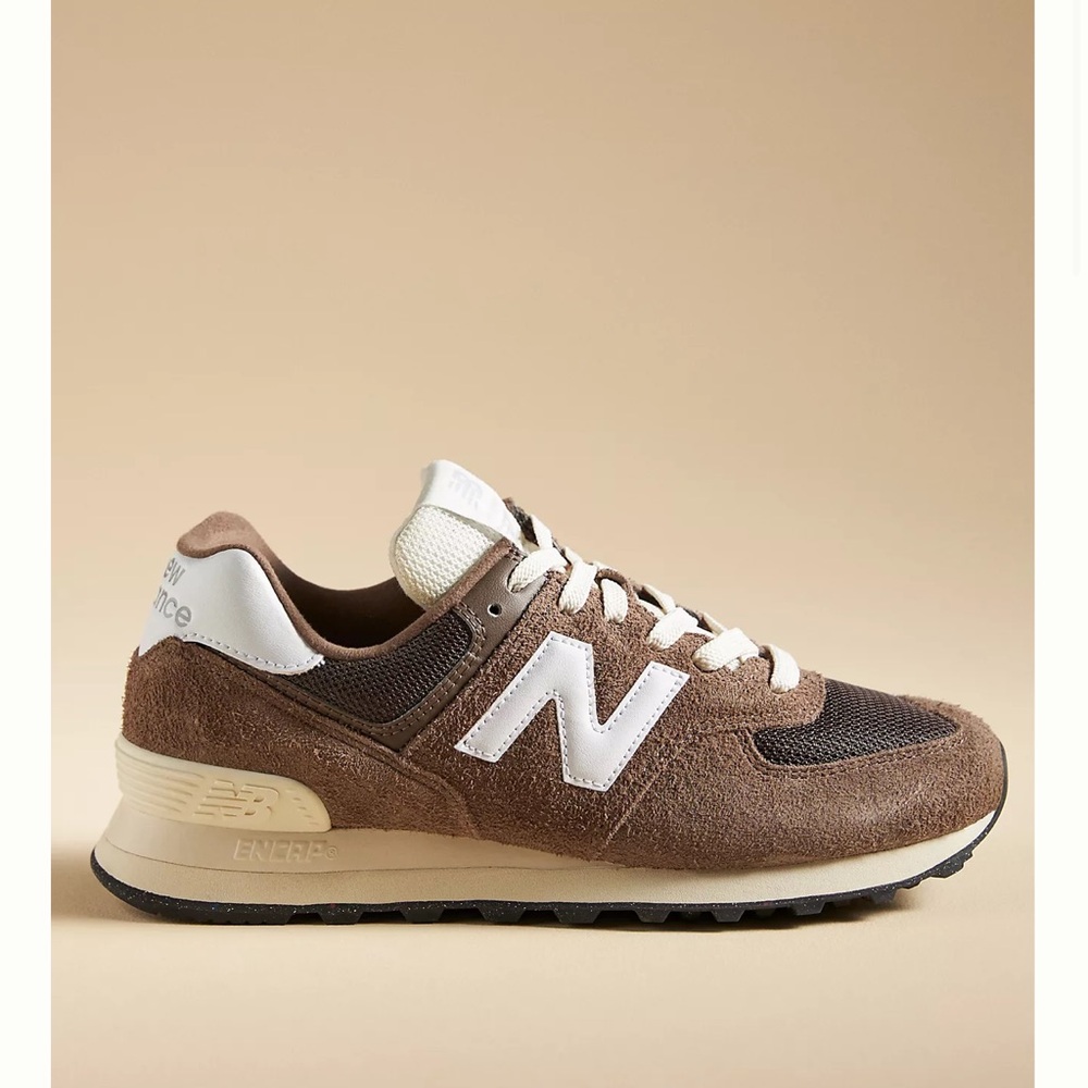 Nike 524 Brand New- never worn. Sold out!